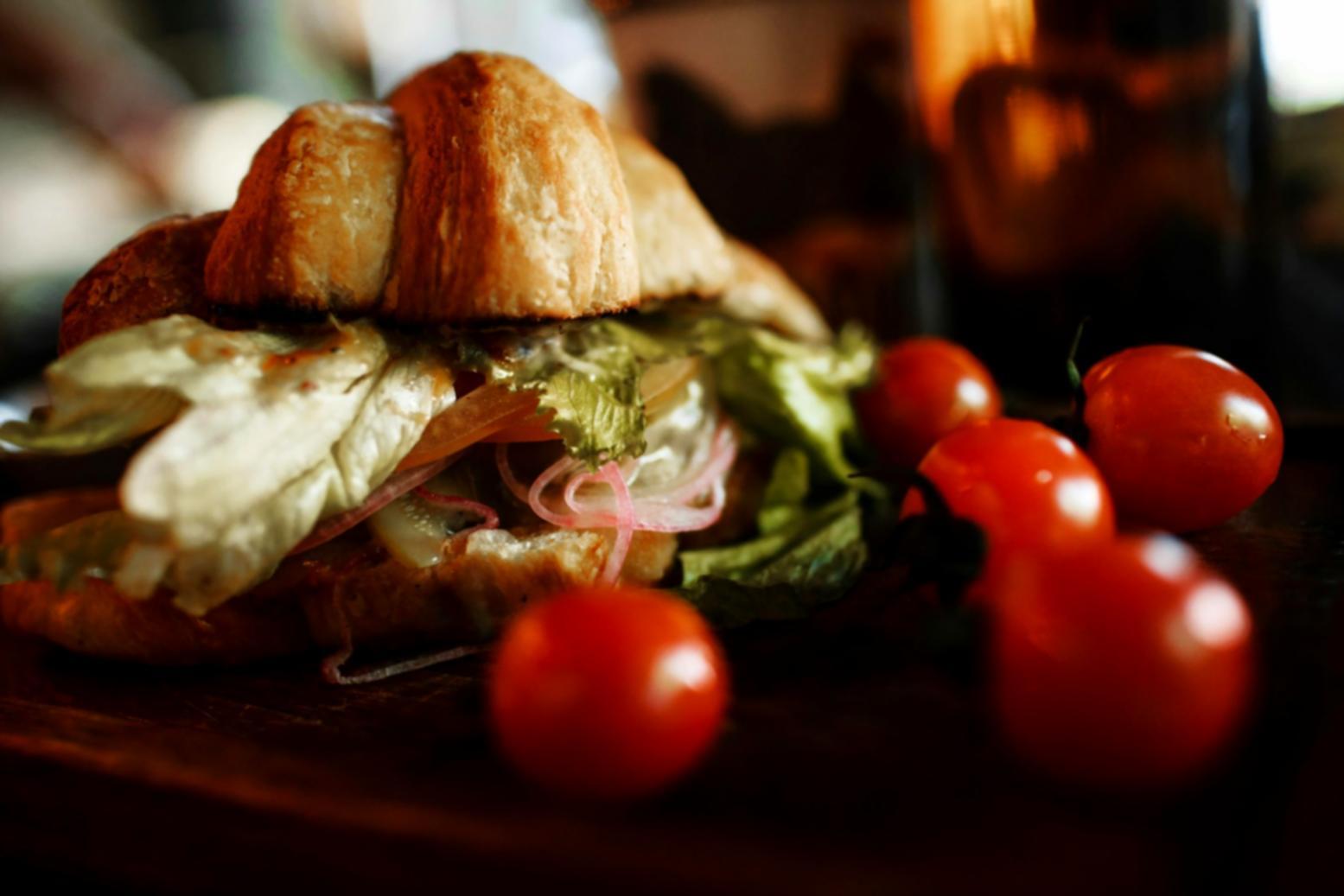 Students working together in sous-vide cooking class with professional equipment